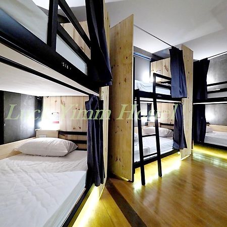 בנגקוק Luck Yimm Hostel (Adults Only) מראה חיצוני תמונה