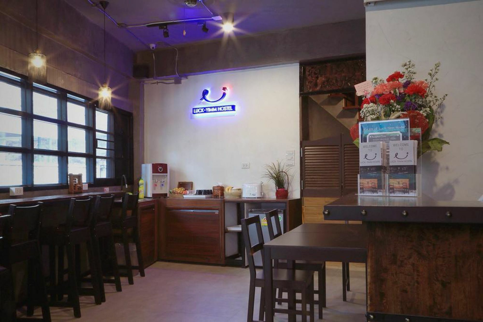 בנגקוק Luck Yimm Hostel (Adults Only) מראה חיצוני תמונה